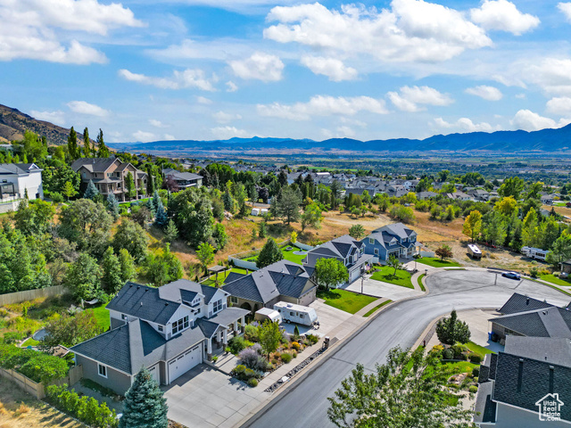 Photo 45 for MLS #2111332 at 628 E Cove St