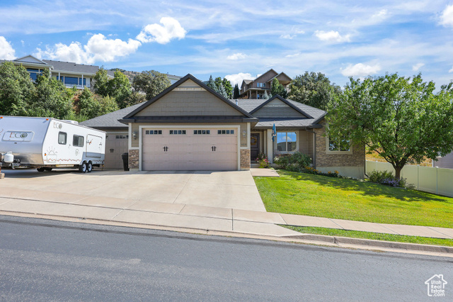 Photo 3 for MLS #2111332 at 628 E Cove St