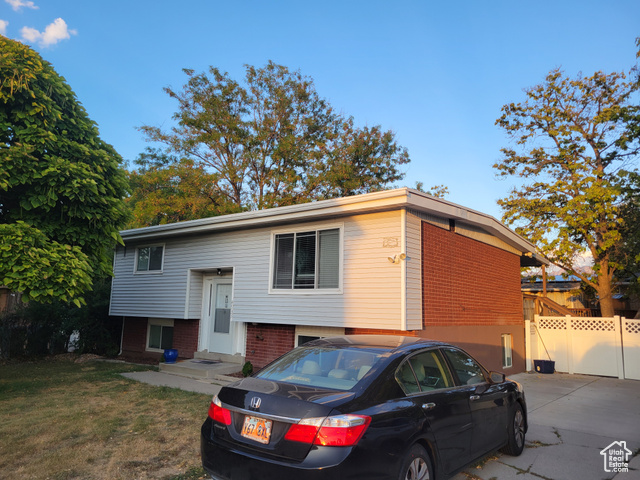 4533 S KNIGHTSBRIDGE RD, Taylorsville UT 84129