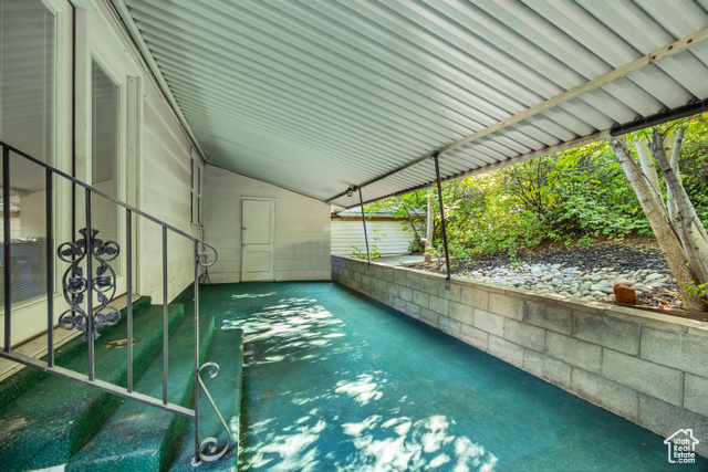 Photo 15 for MLS #2111349 at 965 E 39th St