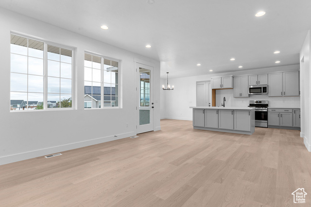 Photo 9 for MLS #2111353 at 3186 W 2600 North