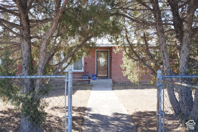 176 E 400 S, Vernal UT 84078