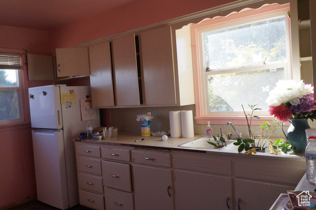 Photo 10 for MLS #2111377 at 176 E 400 South