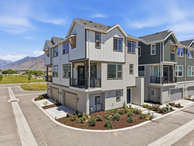 896 W Huntington River Dr #102
                     MLS #2111404