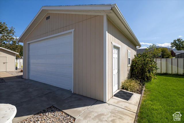 Photo 33 for MLS #2111411 at 1321 S 840 West