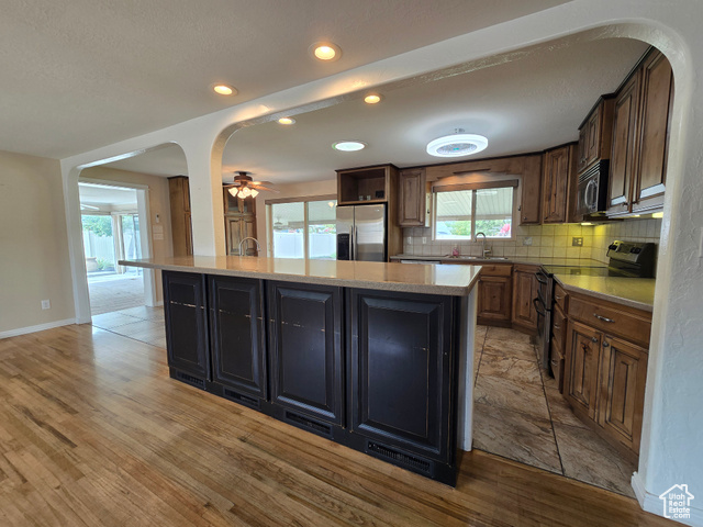 Photo 9 for MLS #2111418 at 5860 Kingston Way