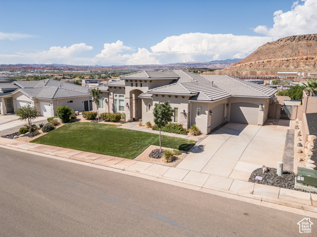 Photo 3 for MLS #2111444 at 1229 E Black Brush Dr