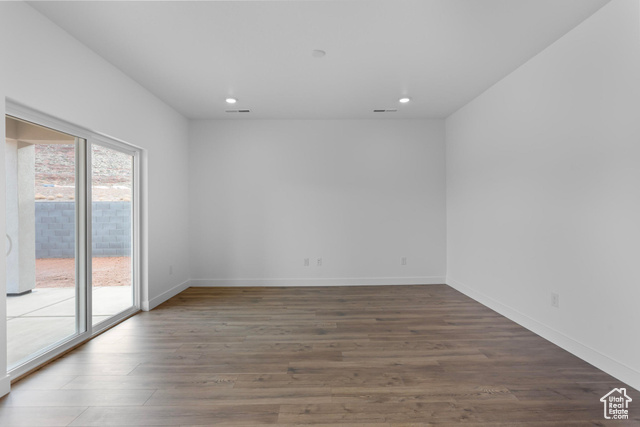 Photo 14 for MLS #2111455 at 1885 S Cyclone Dr #251