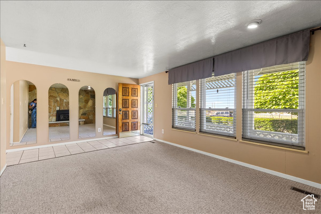Photo 4 for MLS #2111460 at 1322 N Smelter Rd