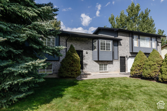 Photo 3 for MLS #2111462 at 2615 S 600 West