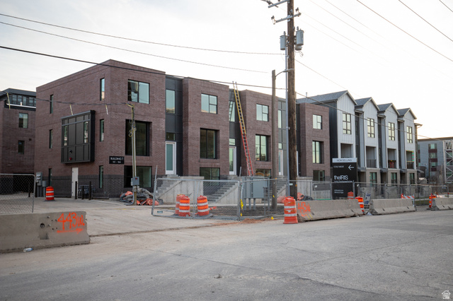 443 W 400 N #102
                     MLS #2111479