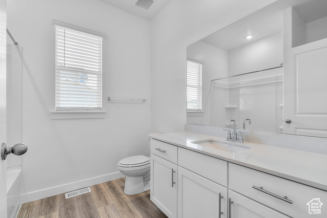 Photo 4 for MLS #2111480 at 4206 W 1575 South #203