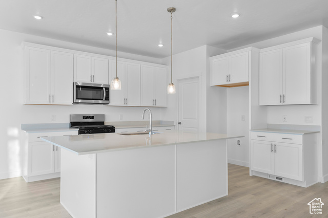 Photo 11 for MLS #2111480 at 4206 W 1575 South #203