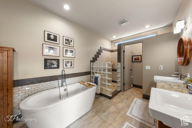 Photo 48 for MLS #2111497 at 888 N Coyote Gulch Ct