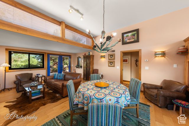 Photo 7 for MLS #2111497 at 888 N Coyote Gulch Ct