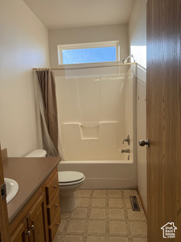 Photo 17 for MLS #2111513 at 1165 N Ucolo Rd