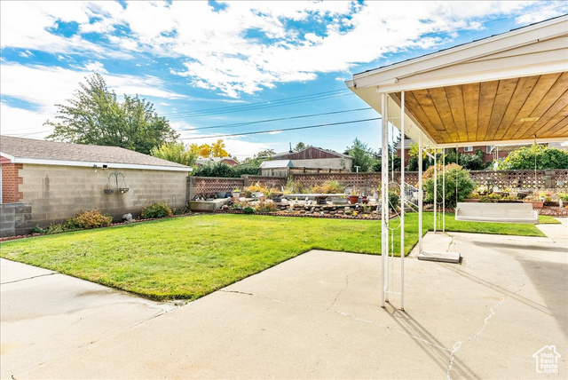 Photo 8 for MLS #2111526 at 5485 W Paulette Ave