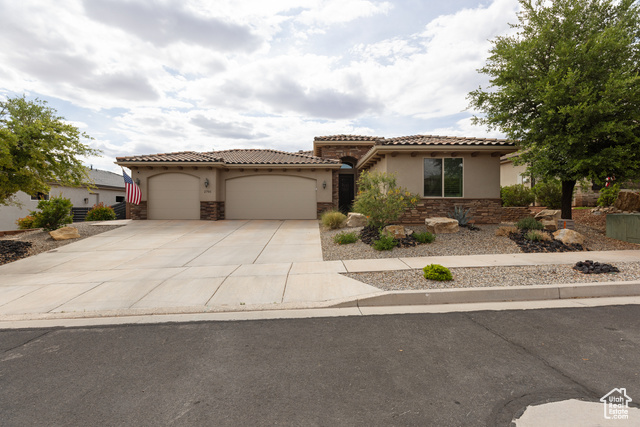 Photo 4 for MLS #2111561 at 2701 Bella Sol Dr