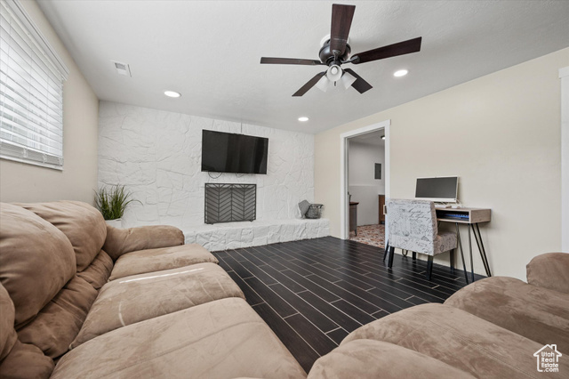 Photo 22 for MLS #2111567 at 721 E 750 North