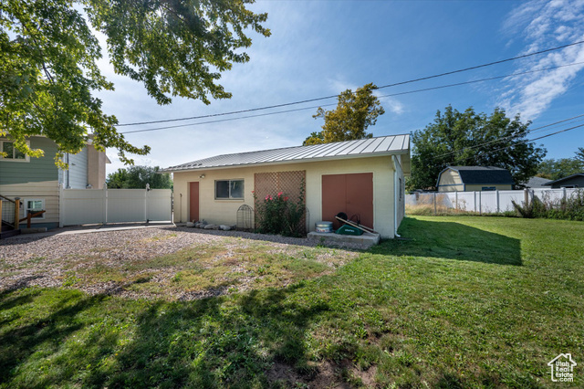 Photo 38 for MLS #2111567 at 721 E 750 North