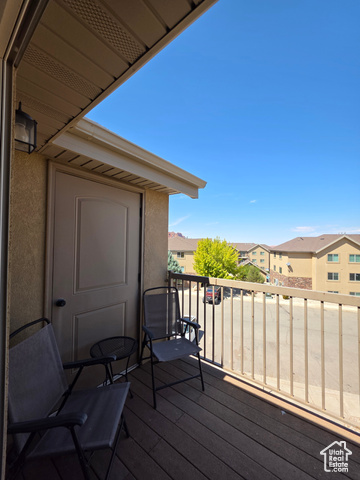 Photo 15 for MLS #2111585 at 2511 Redcliff Rd #1J