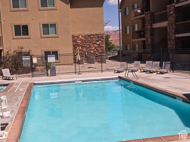 Photo 19 for MLS #2111585 at 2511 Redcliff Rd #1J