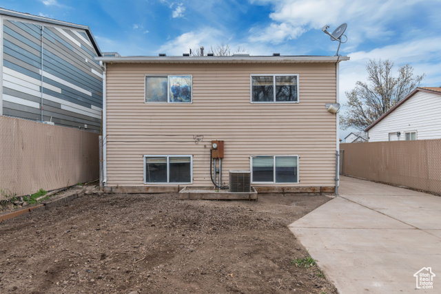 Photo 18 for MLS #2111598 at 2683 S Melville Dr