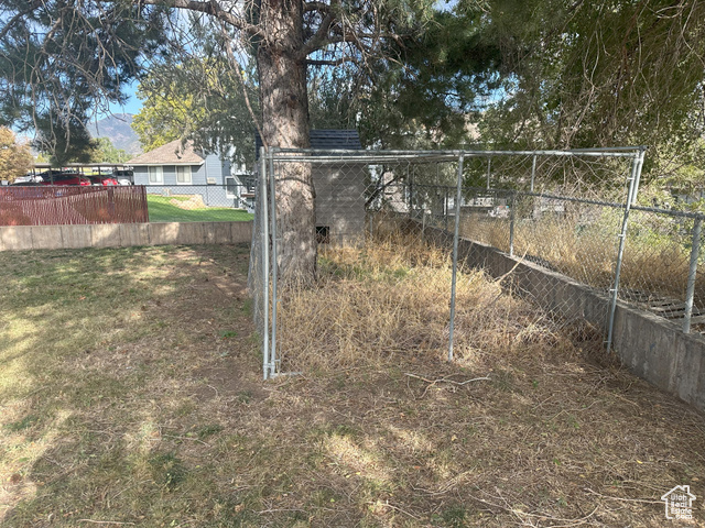 Photo 17 for MLS #2111599 at 709 W Highway 193
