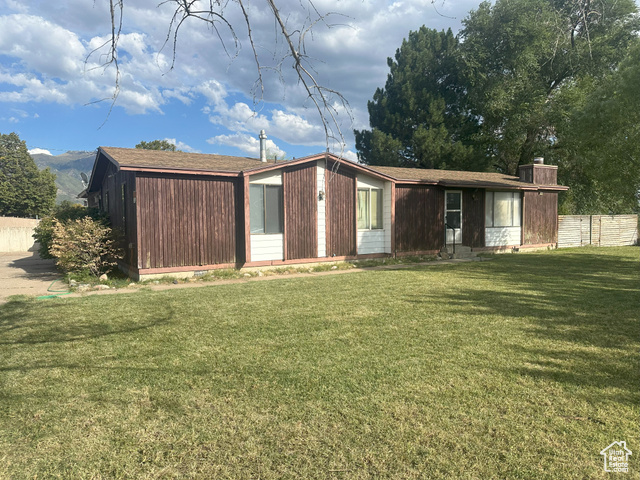 Photo 3 for MLS #2111599 at 709 W Highway 193