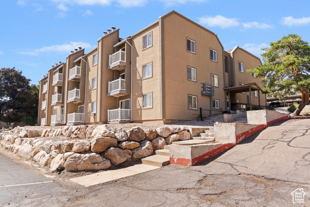 5600 MEADOW LN #193, South Ogden UT 84403