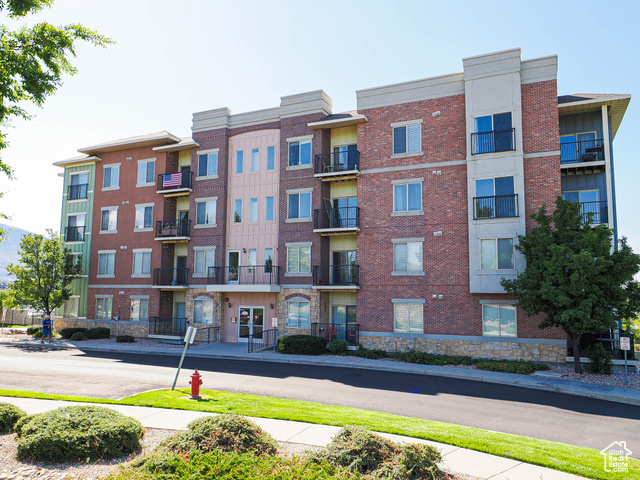 194 ALBION VILLAGE WAY #402, Sandy UT 84070