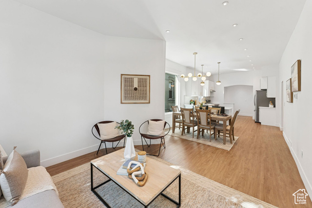 Photo 8 for MLS #2111607 at 624 S 600 East