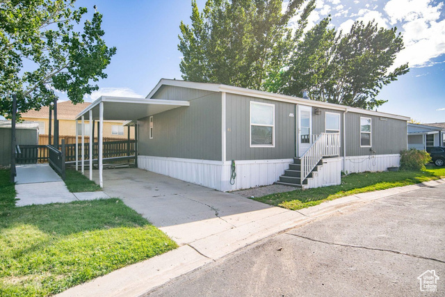 Photo 2 for MLS #2111622 at 780 W 1125 North #46
