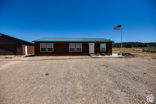 Photo 3 for MLS #2111626 at 489 E 3700 North