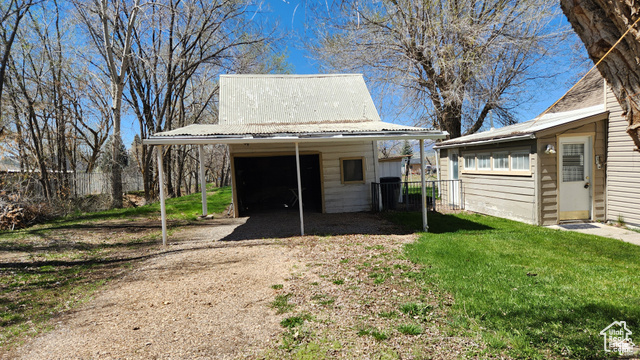 Photo 5 for MLS #2111638 at 159 N 300 West