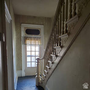 Photo 11 for MLS #2111638 at 159 N 300 West