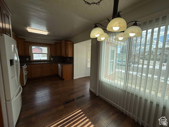 Photo 16 for MLS #2111643 at 73 Garden St