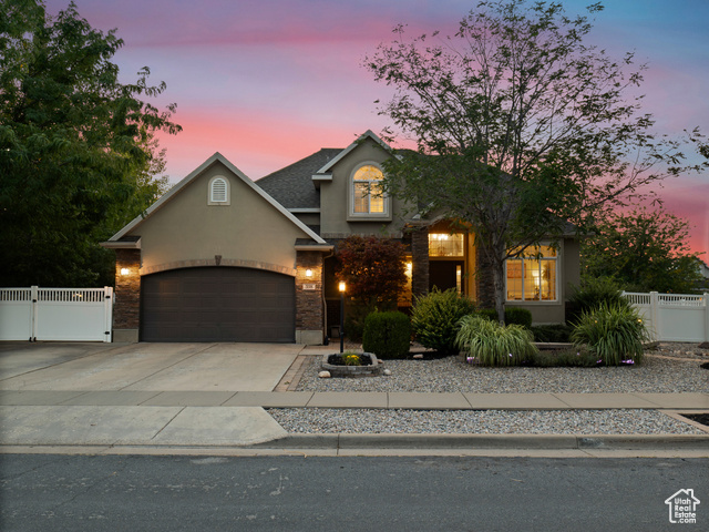 558 S 50 E, Kaysville UT 84037
