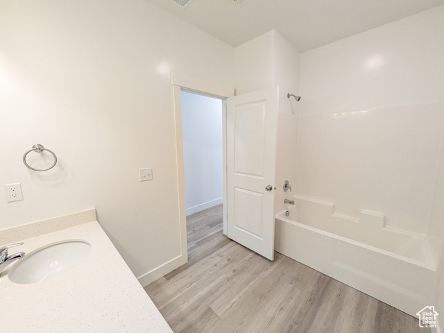 Photo 20 for MLS #2111668 at 139 E 550 North #B302