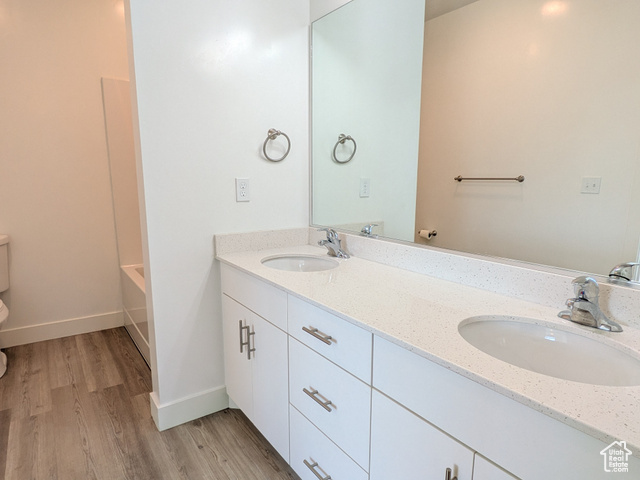 Photo 14 for MLS #2111668 at 139 E 550 North #B302