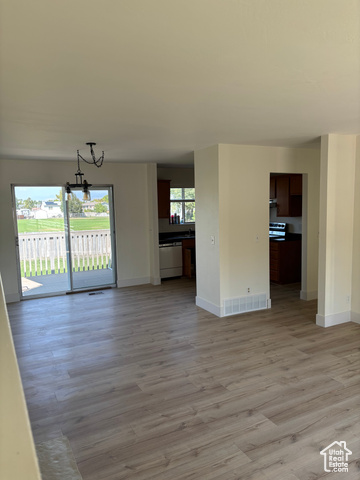Photo 11 for MLS #2111693 at 1516 W 7470 South