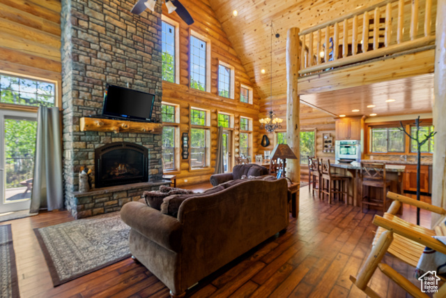 Photo 4 for MLS #2111695 at 4714 Conifer Dr