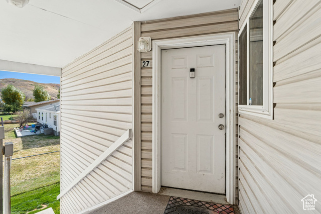 Photo 7 for MLS #2111696 at 595 S Main St #27