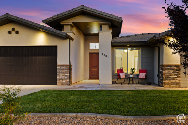 Photo 2 for MLS #2111699 at 3501 W Park View Dr