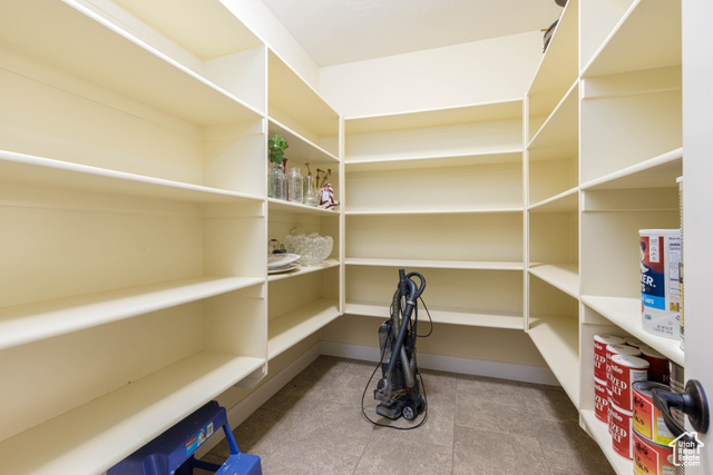 Photo 17 for MLS #2111699 at 3501 W Park View Dr