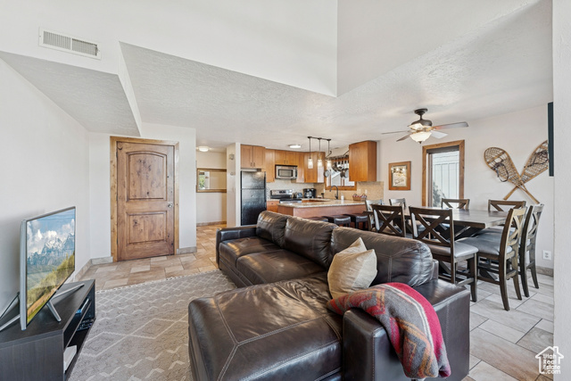 Photo 10 for MLS #2111717 at 238 Norfolk Ave