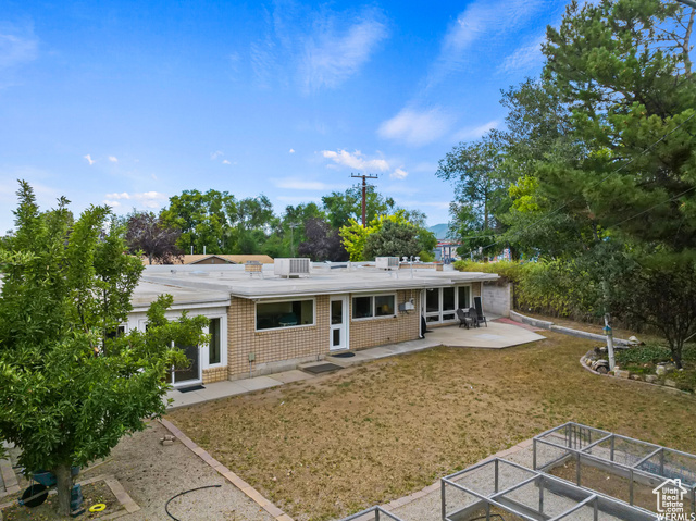 Photo 24 for MLS #2111725 at 27 W Princeton
