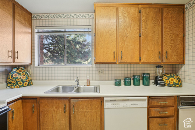 Photo 18 for MLS #2111728 at 1235 E Cottonwood Hills Dr