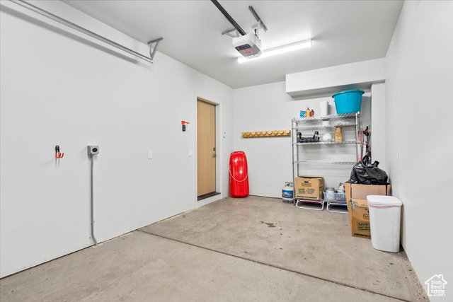 Photo 36 for MLS #2111731 at 1308 Empire Ave