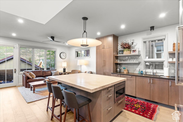 Photo 10 for MLS #2111731 at 1308 Empire Ave